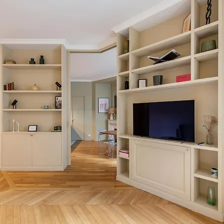 Arc De Triomphe - Luxury 1 Br شقة